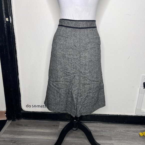 Ann Taylor Loft 87% Wool Gray Skirt Size 6 - Picture 3 of 9